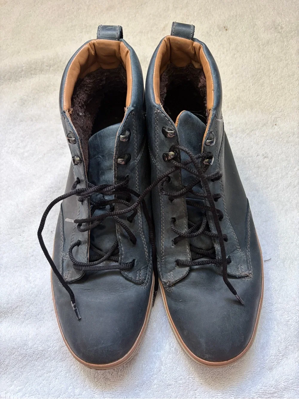 Clark’s Men's Gray Leather Lace-Up Casual Boots